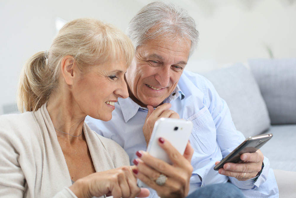 7 easy-to-use smartphones for seniors